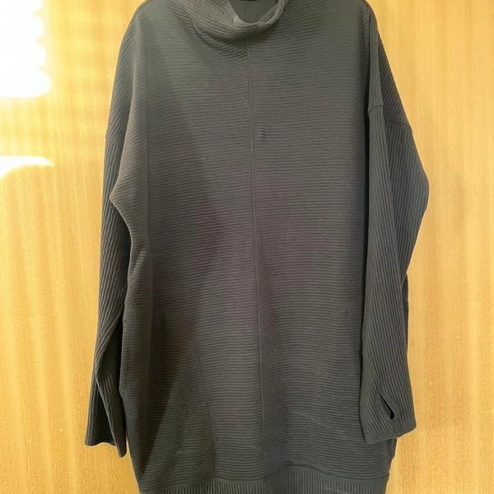 Men's Gray Sweater